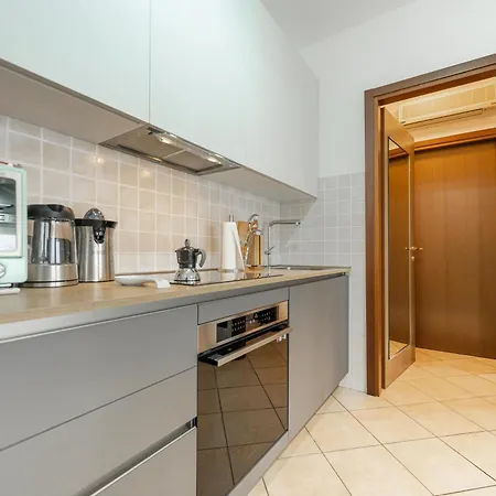 Appartamento Andrei Flat - Free Parking & Verona *